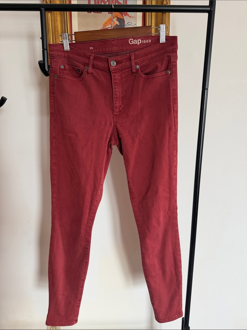 GAP Women's Skinny Jeans in Deep Wine Red